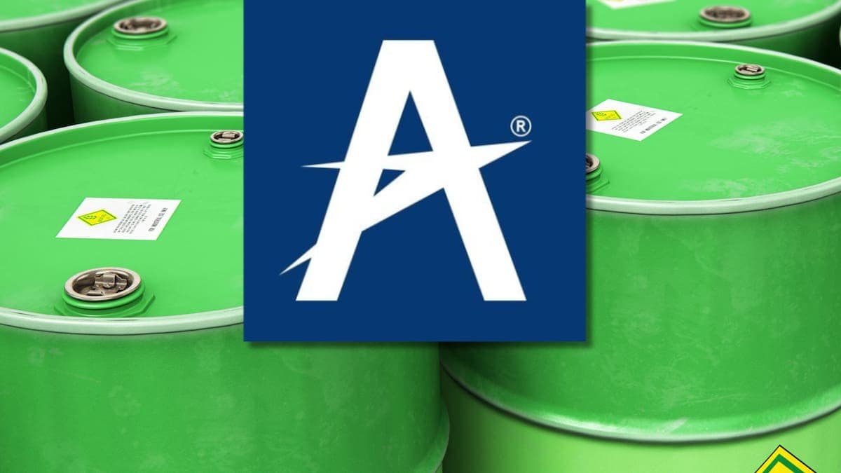 Aerocivil afirma que la meta de 100 millones de galones de combustible sostenible de aviación sigue vigente y que la producción empezaría en 2028